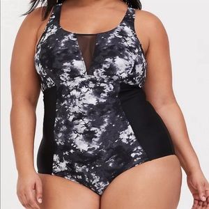 Torrid size 2 swimsuit